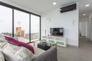 TV, DVD player