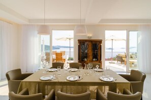 Villa (Five Bedroom Villa with Swimming Pool) | Dining room - Villa Orlando (Zupa dubrovacka)