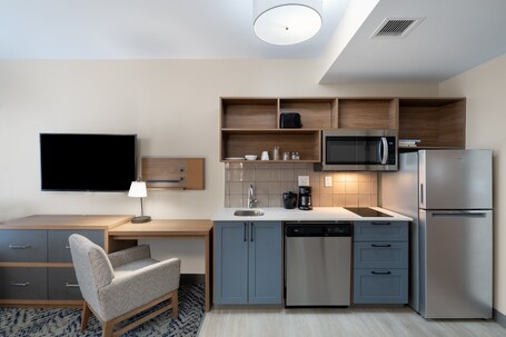Candlewood Suites Asheville Downtown, an IHG Hotel - Image 58