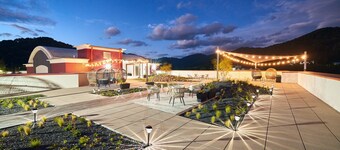 Candlewood Suites Asheville Downtown by IHG