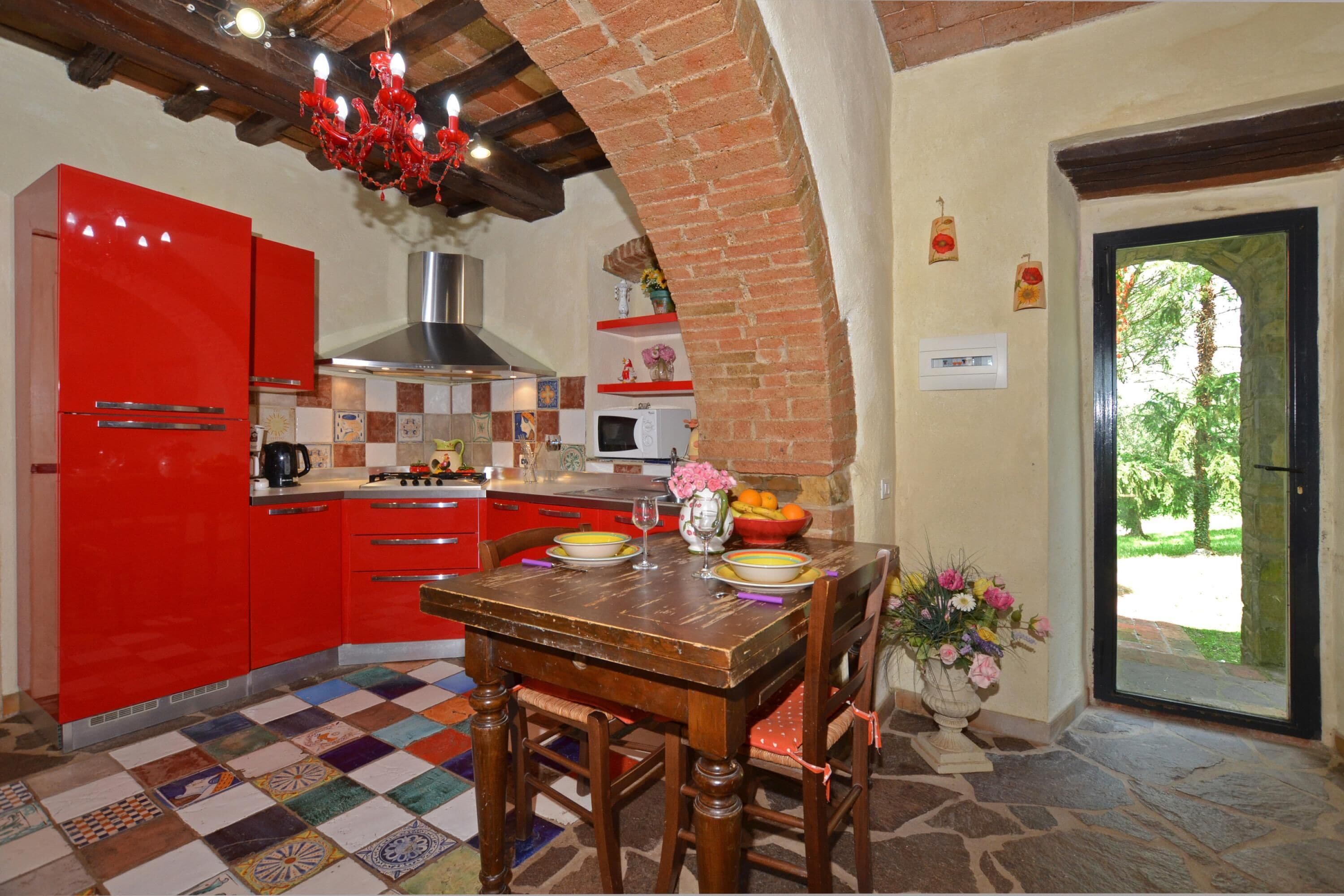 Apartemen Keluarga, beberapa kamar, tepi gunung (La Badia 3) | Dapur pribadi | Lemari es, microwave, kompor, dan mesin pencuci piring