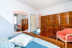 Villa familiar, 3 habitaciones, 2 baños, junto a la montaña (Pool Villa Maro In Nature) | 3 habitaciones, wifi gratis y ropa de cama