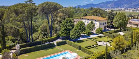 Familienvilla, 4 Schlafzimmer, Kamin, Bergseite (Tenuta Santa Colomba) | Außenbereich