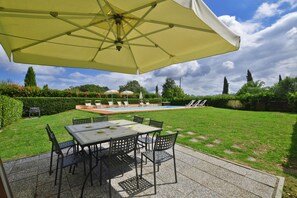 Family Villa, Multiple Bedrooms, Mountainside (Tenuta Santa Colomba) | Outdoor dining - Tenuta Santa Colomba (Bientina)