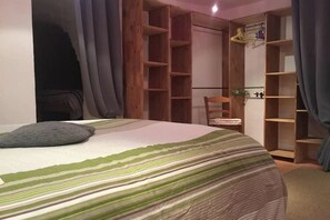 3 bedrooms