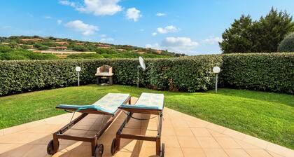 Ferienhaus "Villa Piana" mit atemberaubendem Blick auf das Meer und die Berge, Terrasse und Garten