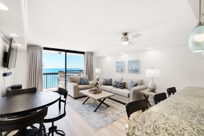 Interior - 🌅 Snowbird Deal~Penthouse Beachfront~SunDestin 1808 (Destin)