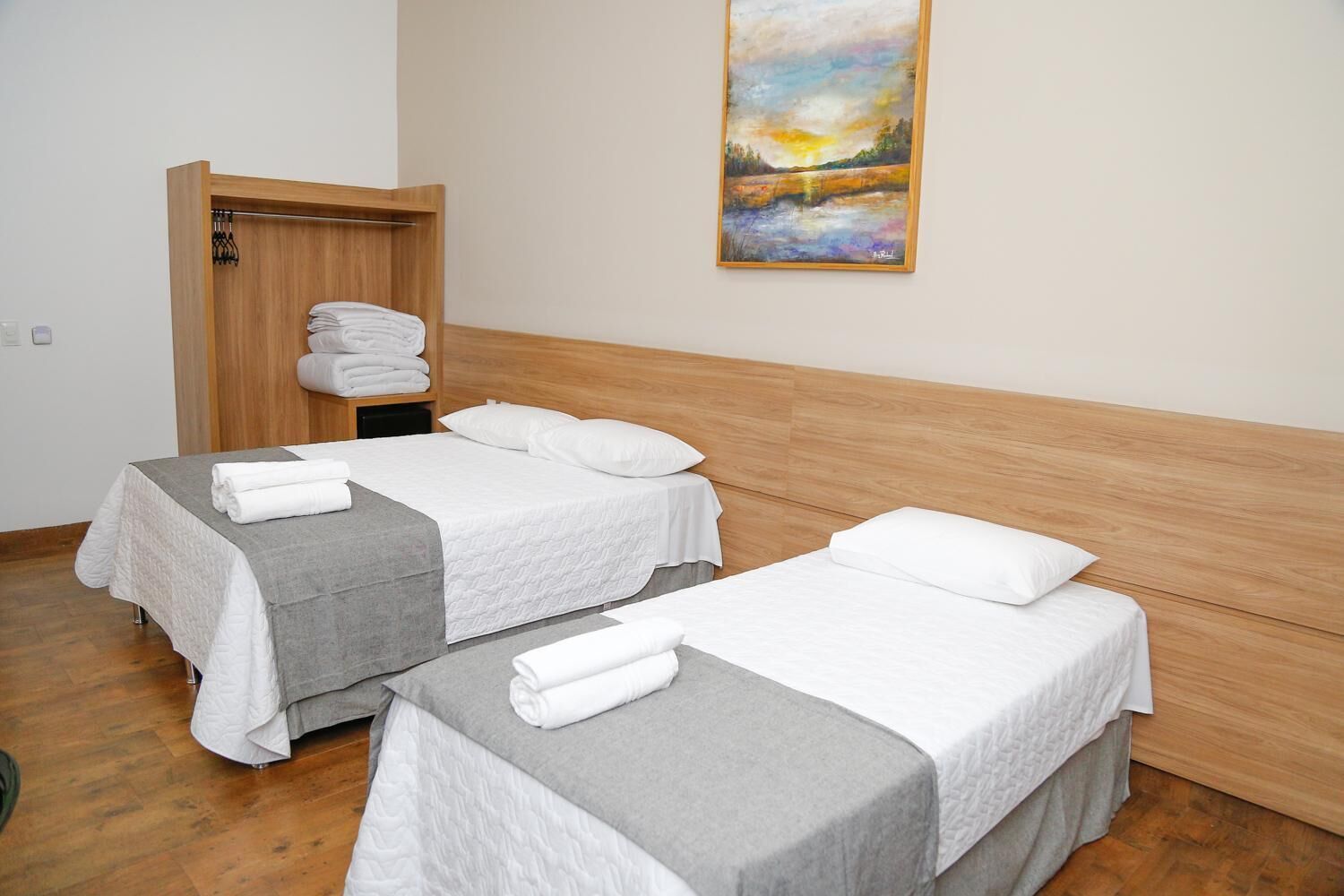 1 bedroom, laptop workspace, iron/ironing board, free wifi