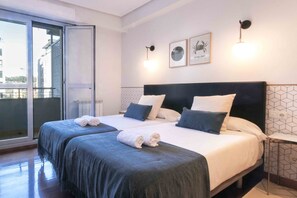 3 bedrooms, iron/ironing board, free WiFi, bed sheets