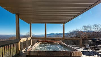 室外 SPA 浴池
