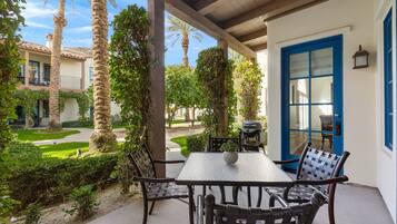 Condo, 1 Bedroom | Outdoor dining