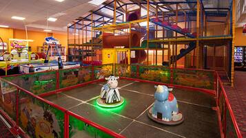 小屋, 多張床 | 兒童遊樂區