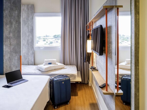 Standard Room, Multiple Beds | Soundproofing, iron/ironing board, free WiFi, bed sheets