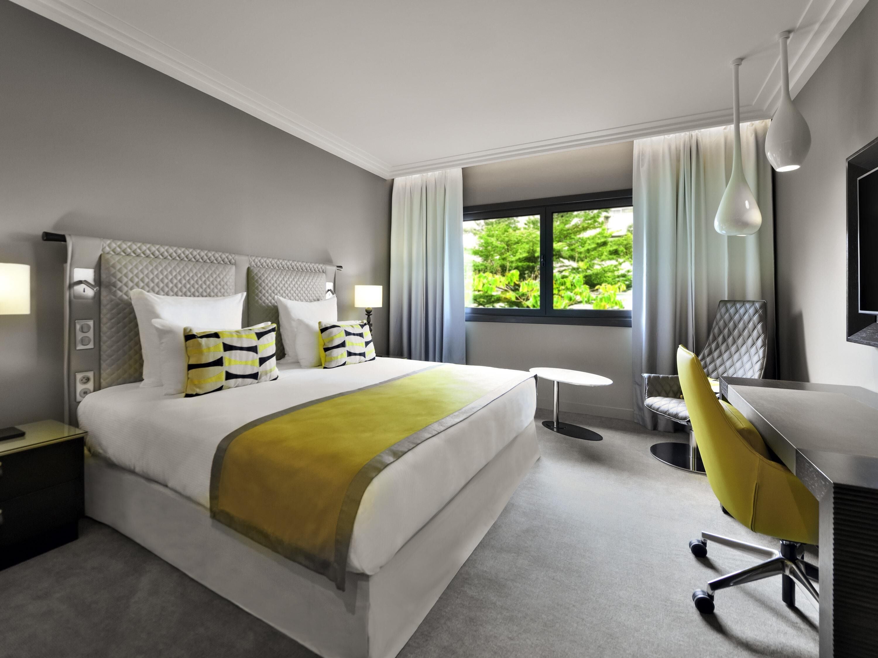 Premium bedding, minibar, desk, laptop workspace