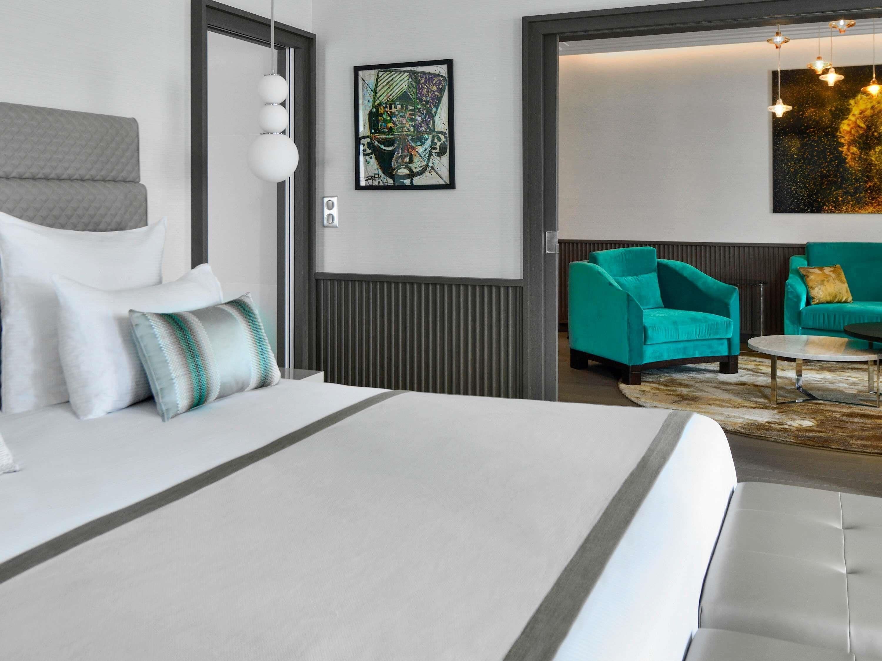 Executive Suite, 1 King Bed | Premium bedding, minibar, desk, laptop workspace