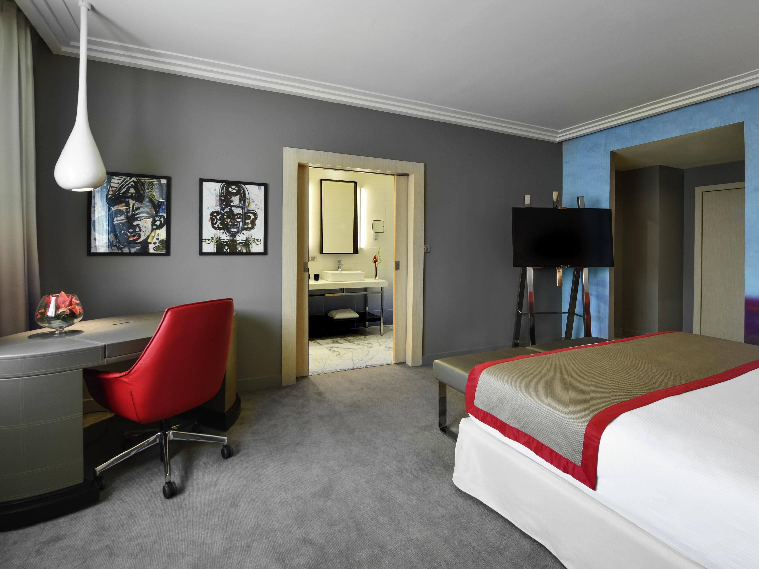 Quarto luxo, várias camas | Roupas de cama premium, frigobar, escrivaninha