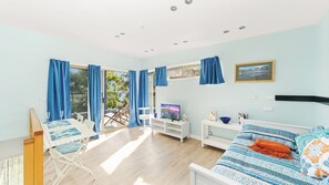 3 bedrooms, iron/ironing board, travel cot, free WiFi