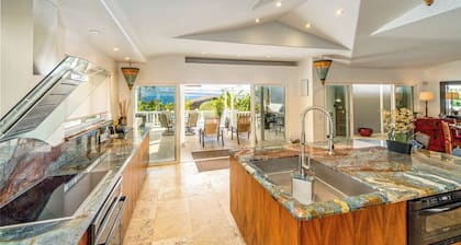 Bungalow-Beach House