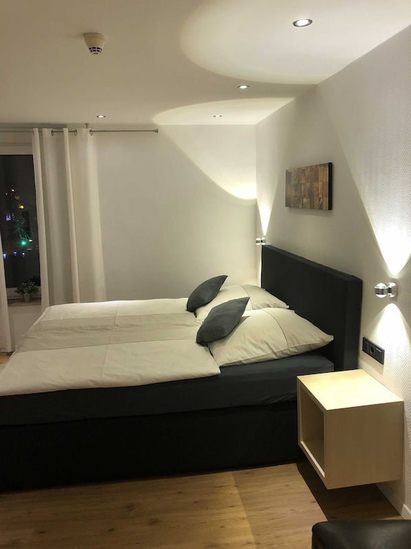 6 bedrooms, WiFi