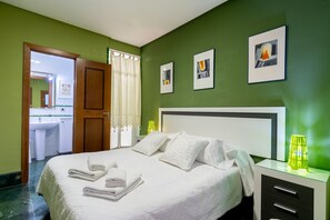 1 Schlafzimmer, Schreibtisch, Bügeleisen/Bügelbrett, kostenloses WLAN