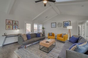 TV, fireplace, Netflix, streaming services