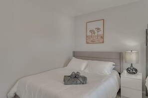 5 Schlafzimmer, Bügeleisen/Bügelbrett, WLAN, Bettwäsche