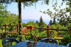 Family Apartment, Multiple Bedrooms, Mountainside (Liano Iris - Terrace & parking place) | Dining - Liano Iris - Terrace & parking place (Gargnano)