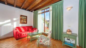 Family Apartment, Multiple Bedrooms, Mountainside (Liano Ginestra-Private Terrace &) | Living area