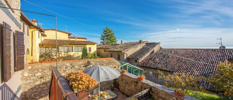 Appartement Familial, plusieurs chambres, cÎté montagne (Liano Orchidea-Private Terrace & park) | Balcon