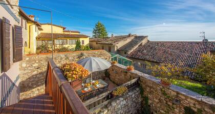 Liano Iris - Terrace & parking place