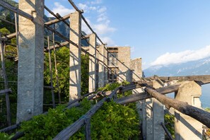 Exterior - Liano Iris - Terrace & parking place (Gargnano)