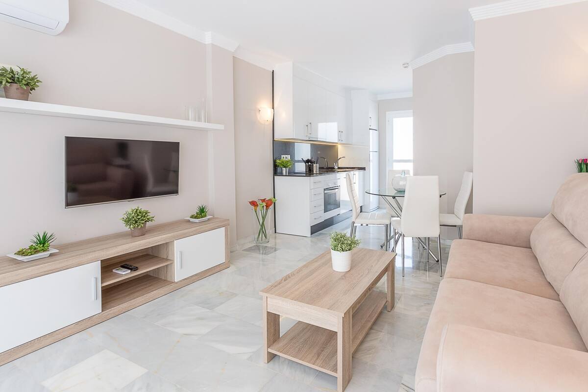 TV màn hình phẳng 21-inch có truyền hình cáp