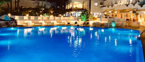 Maison en rangée familiale, plusieurs chambres (Marbella Resort 7 Pool Whirlpool) | Piscine | Piscine extérieure