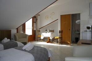 1 bedroom, WiFi, bed sheets