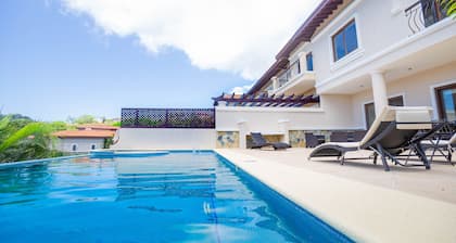 1111 Pearl Court at Pristine Bay