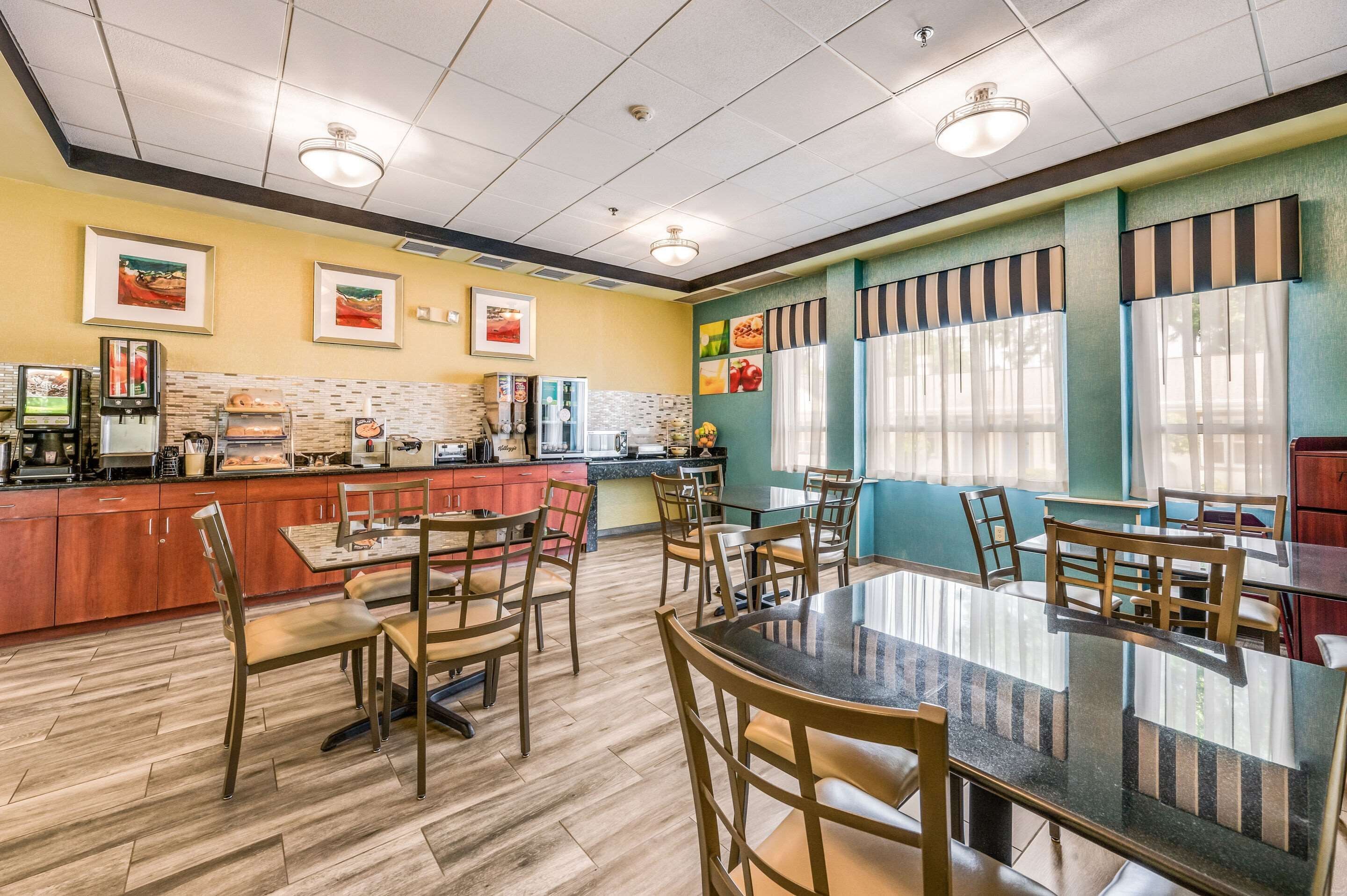 Café da manhã continental grátis todos os dias