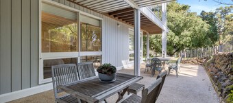 George St Retreat