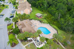 Exterior - Entire gorgeous condo close to parks, Disney and restaurant. (Kissimmee)