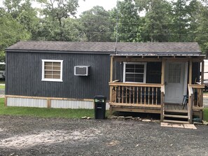 Exterior - Reel Retreat at Sam Rayburn waterfront access  (Zavalla)