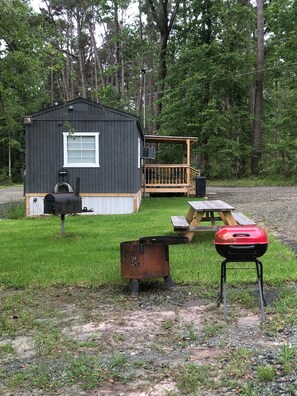 Outdoor dining - Reel Retreat at Sam Rayburn waterfront access  (Zavalla)