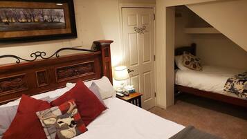 1 Schlafzimmer, Bügeleisen/Bügelbrett, kostenloses WLAN, Bettwäsche