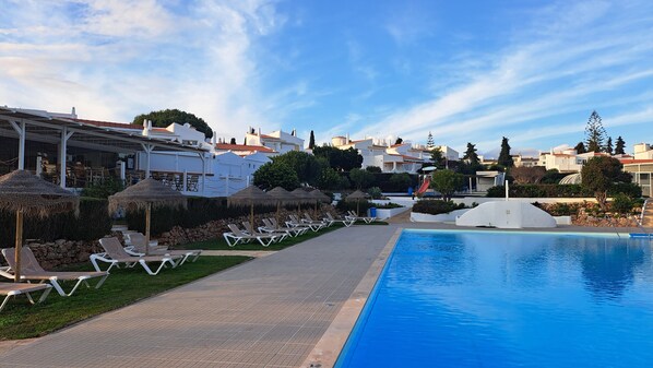 Indoor pool, outdoor pool