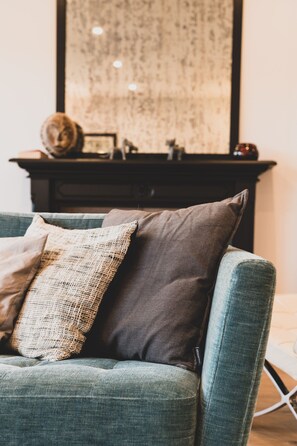 Télévision, médiathèque, vidéothèque, chaîne hi-fi