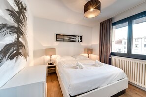 2 chambres, fer et planche à repasser, Wi-Fi, draps fournis