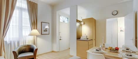 Family Apartment, 1 Bedroom (Valentina Home) | Living room | 21-inch Smart TV with cable channels, TV