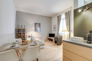Familienapartment, Mehrere Schlafzimmer (Valentina Home) | Speisen