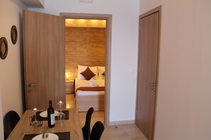 Deluxe-Apartment | Esszimmer