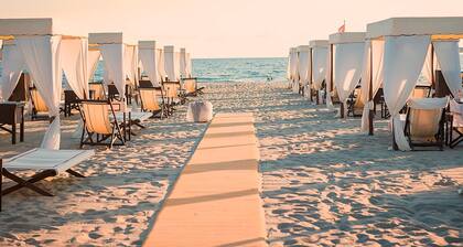 Villa Diamante by VILLASRETREATS, Top Luxury 5 Stars W/Pool near Beach Clubs