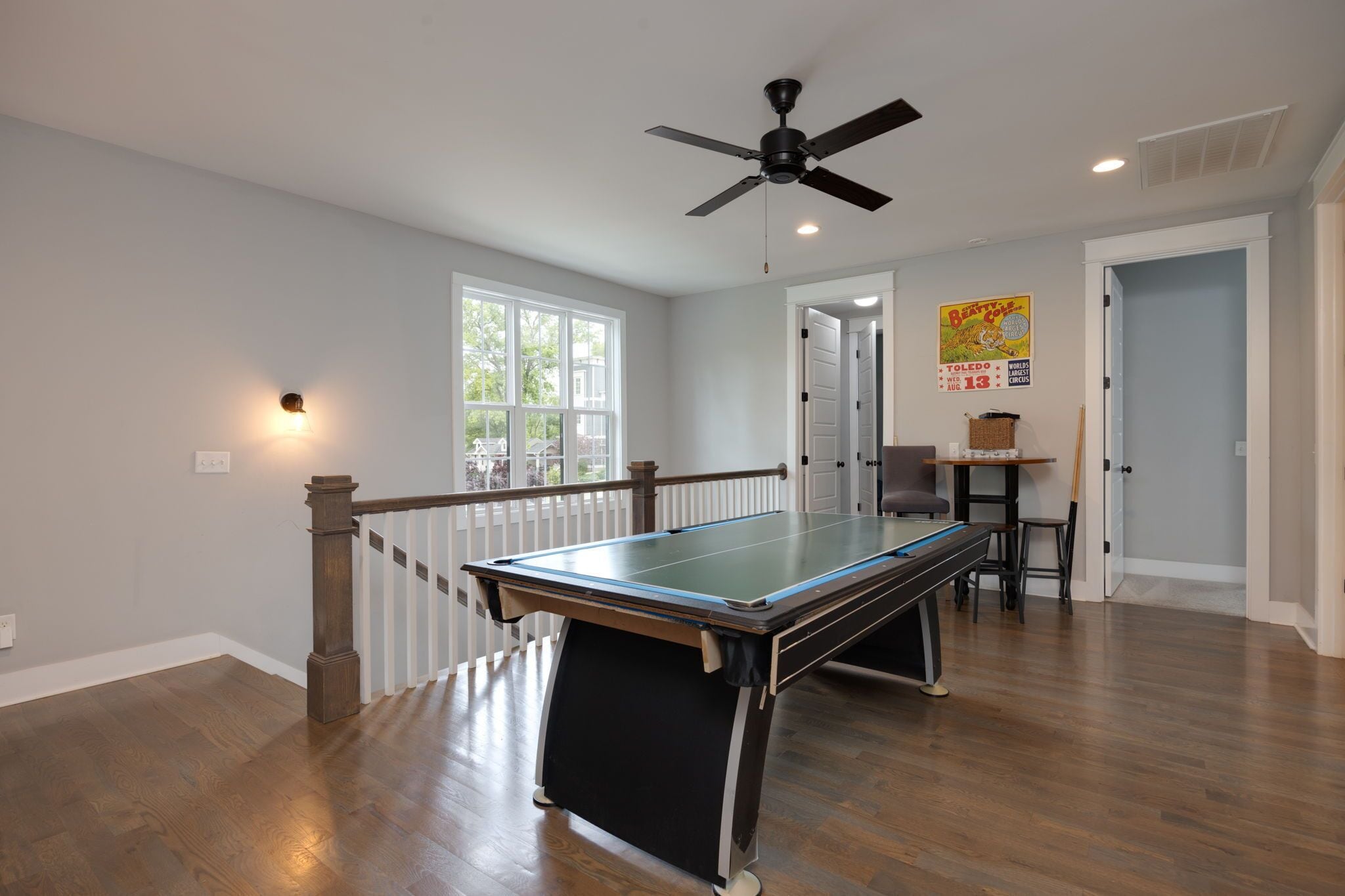 Spacious Nashville home only 7 minutes from broadway w/Gaming space & fire pit 