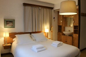 4 slaapkamers, een strijkplank/strijkijzer, wifi, beddengoed